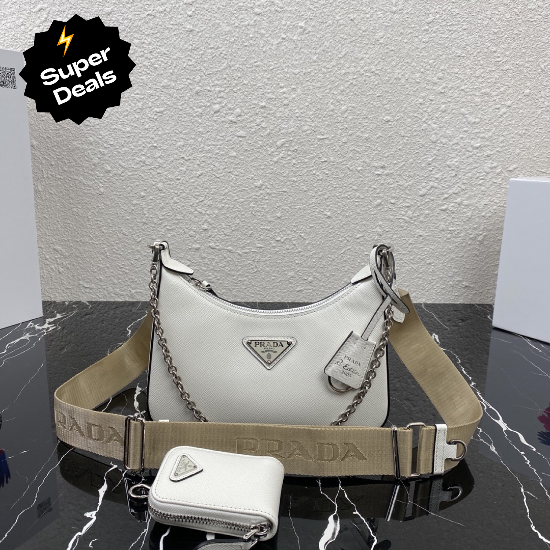 Saffiano texture Re-Edition 2005 Saffiano Leather Bag - Gorchic - $103.99