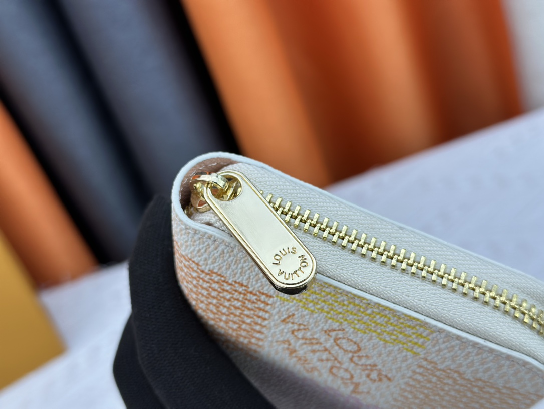 Designer Monogram  Damiericious Zippie Wallet Damier Canvas Wallet-Pink Plaid Wallet - Gorchic - $55.99