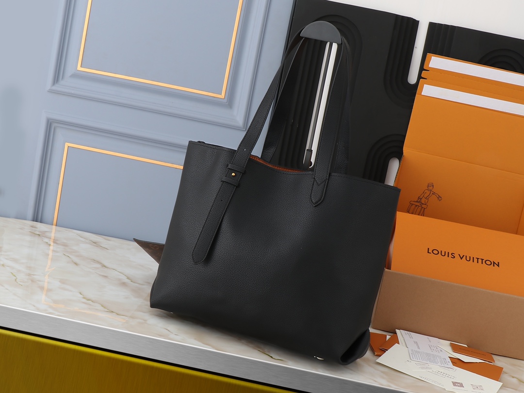 Designer Monogram Low Key Cabas MM Black - Bag - Gorchic - $134.99