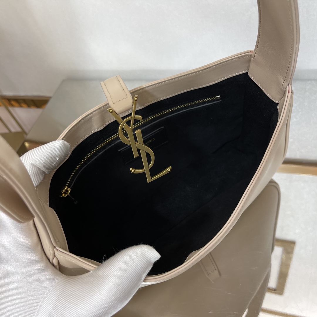 Lady Designer Fashion Croc-Embossed Le 5 à 7 Hobo Bag - Gorchic - $110.99