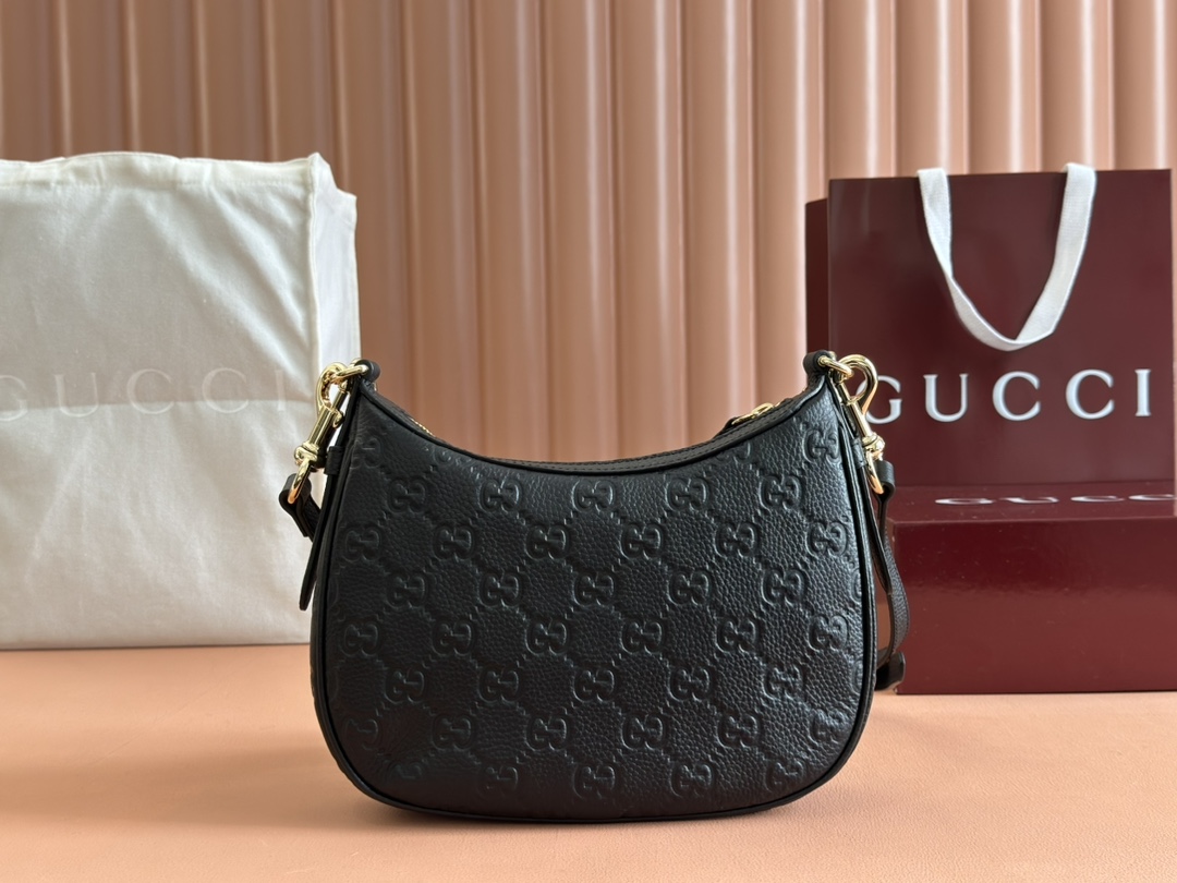 Double-G Emblem Black Grainy Leather Small Bag - Gorchic - $132.99