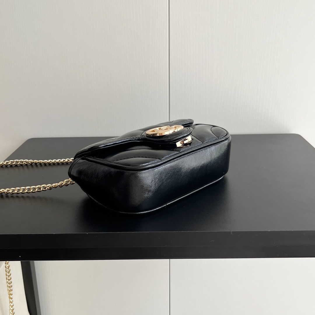 Double-G GG Marmont matelassé leather super mini bag - Gorchic - $119.99