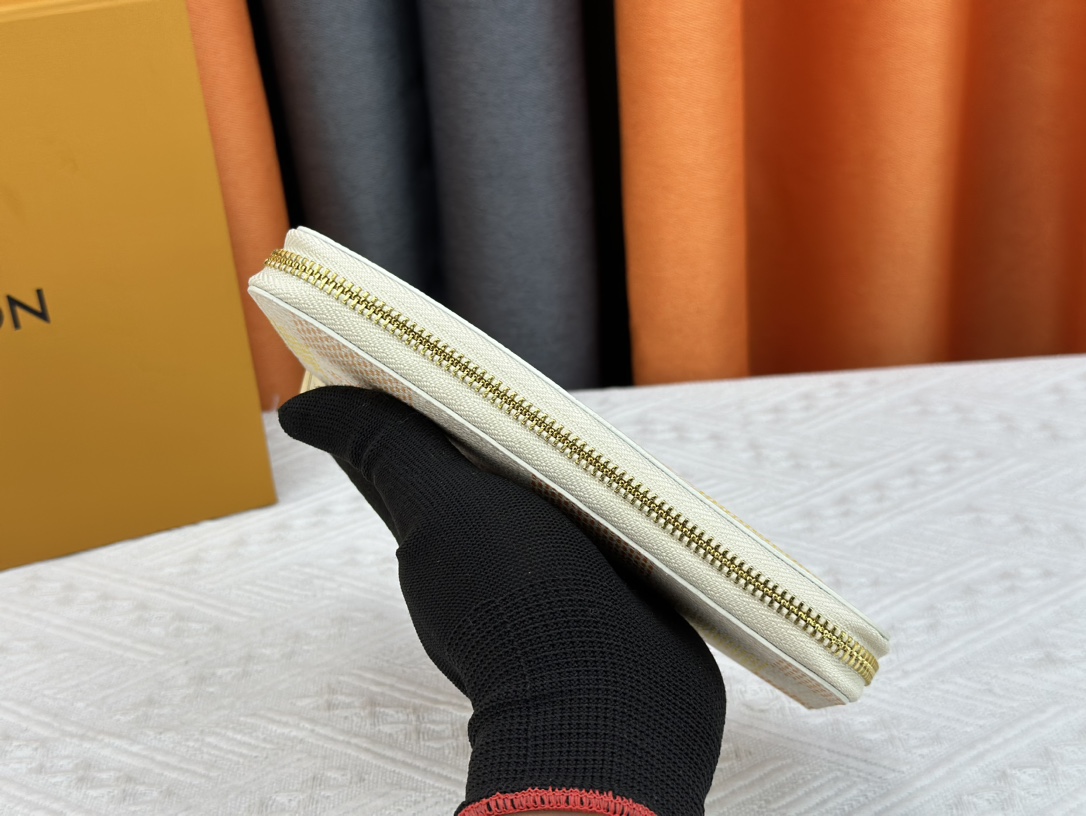 Designer Monogram  Damiericious Zippie Wallet Damier Canvas Wallet-Pink Plaid Wallet - Gorchic - $55.99