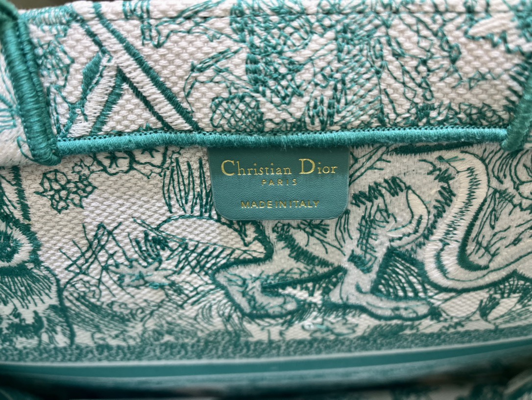 D Inspired Book Tote - Large - Bag - Gorchic - $176.99