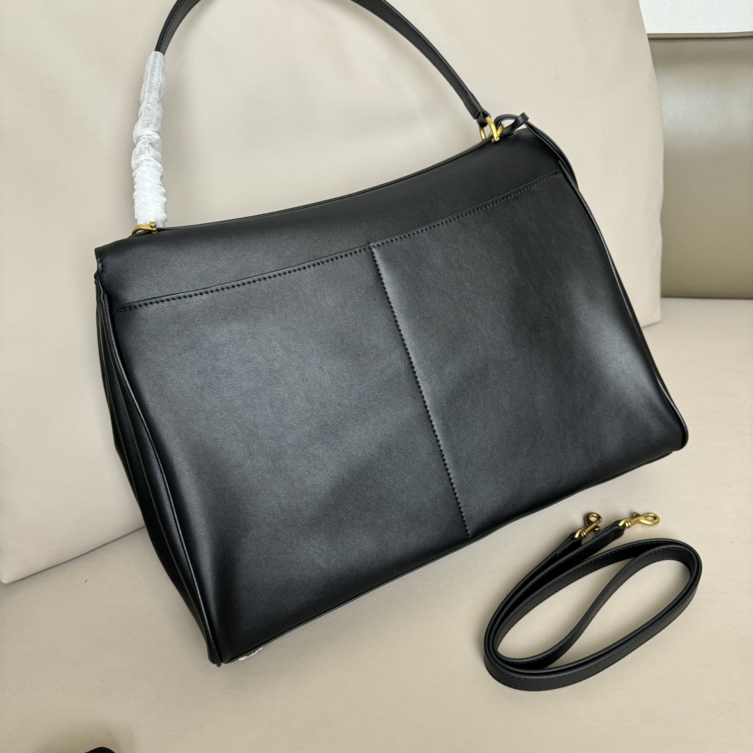 Hourglass iconic Rodeo leather shoulder bag in Black and aged-golden hardware Multiple Size - Bag - Gorchic - $169.99