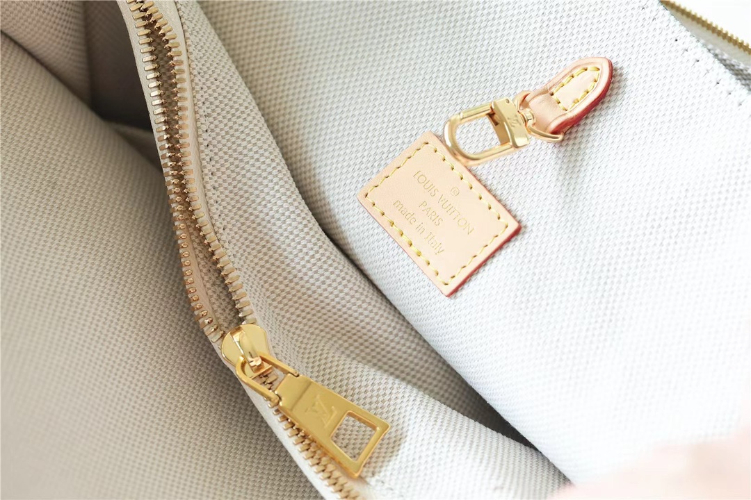 Designer Monogram Canvas Onthego Voyage GM - Bag - Gorchic - $138.99