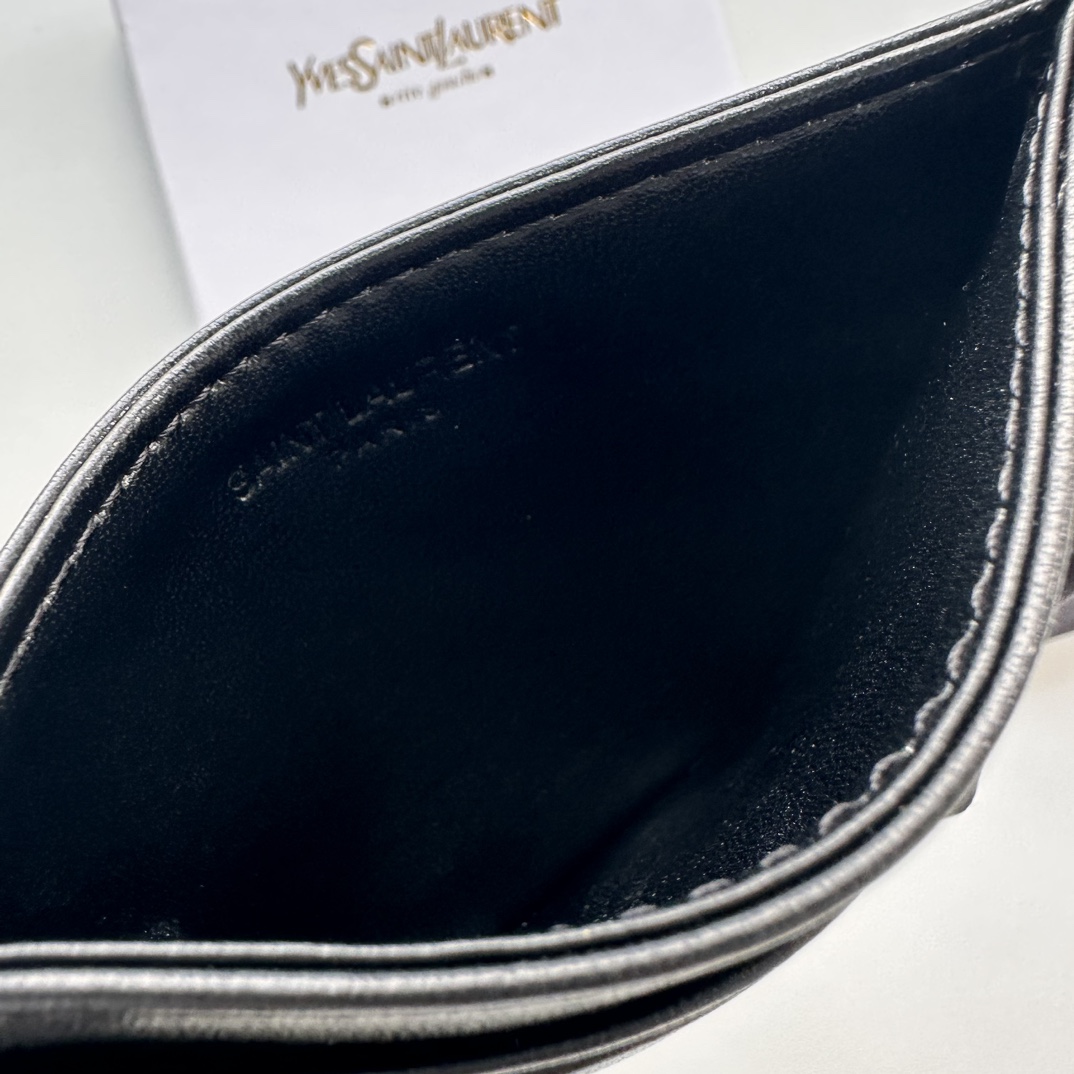 Lady Designer CASSANDRE MATELASSÉ card case in lambskin -Black Wallet - Gorchic - $35.99