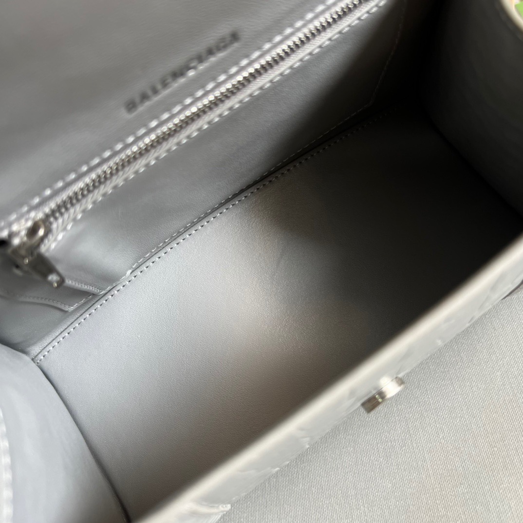 Hourglass iconic HOURGLASS HANDBAG - Bag - Gorchic - $141.99