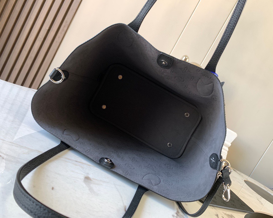 Designer Monogram  Blossom MM - Bag - Gorchic - $393.99