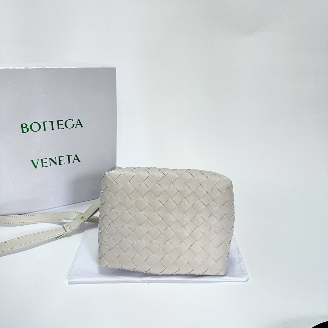 BV Small Parachute-Sea Salt - Bag - Gorchic - $164.99