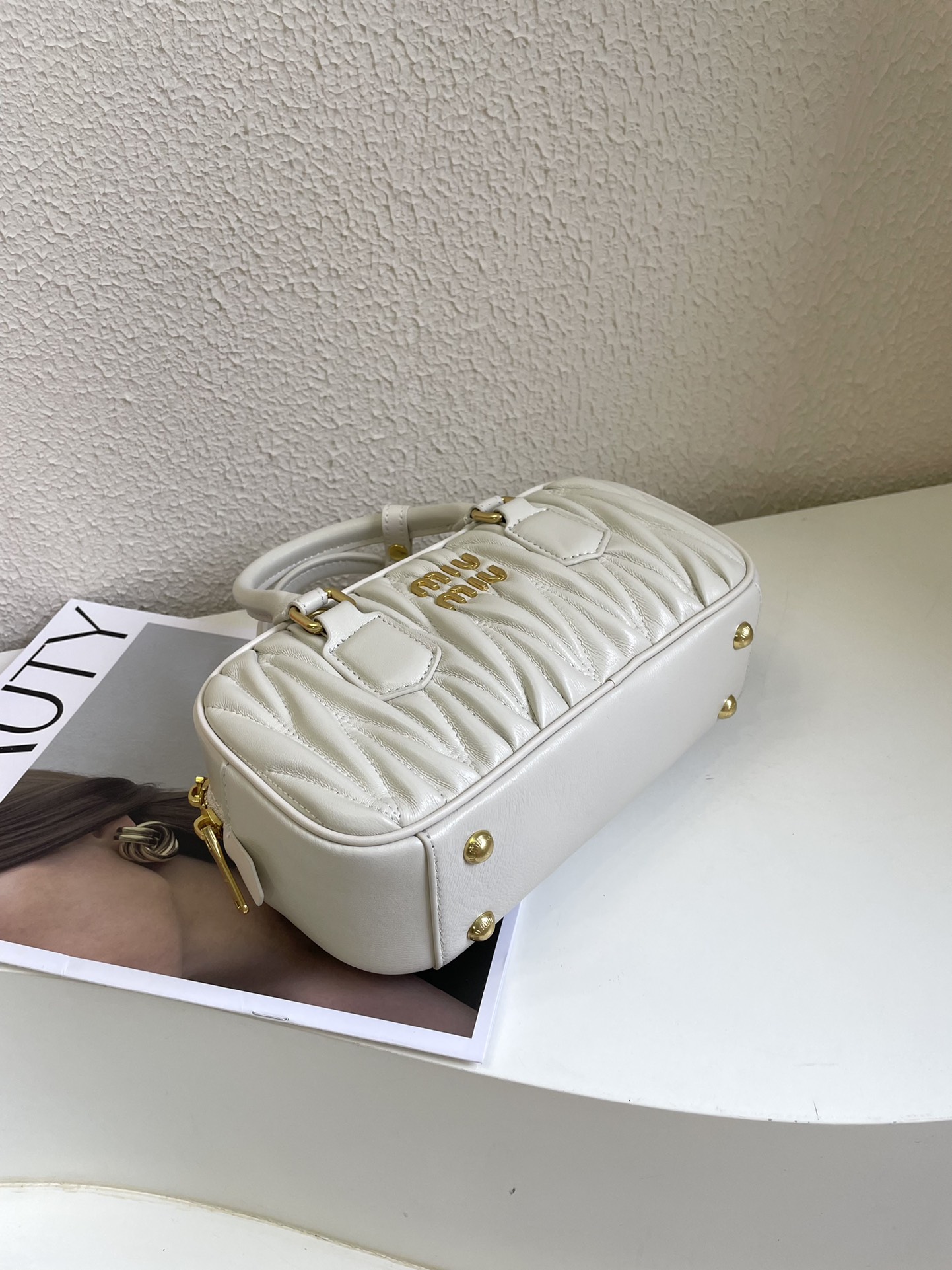 MU Arcadie matelassé nappa leather bag White S-wide Size - Bag - Gorchic - $131.99