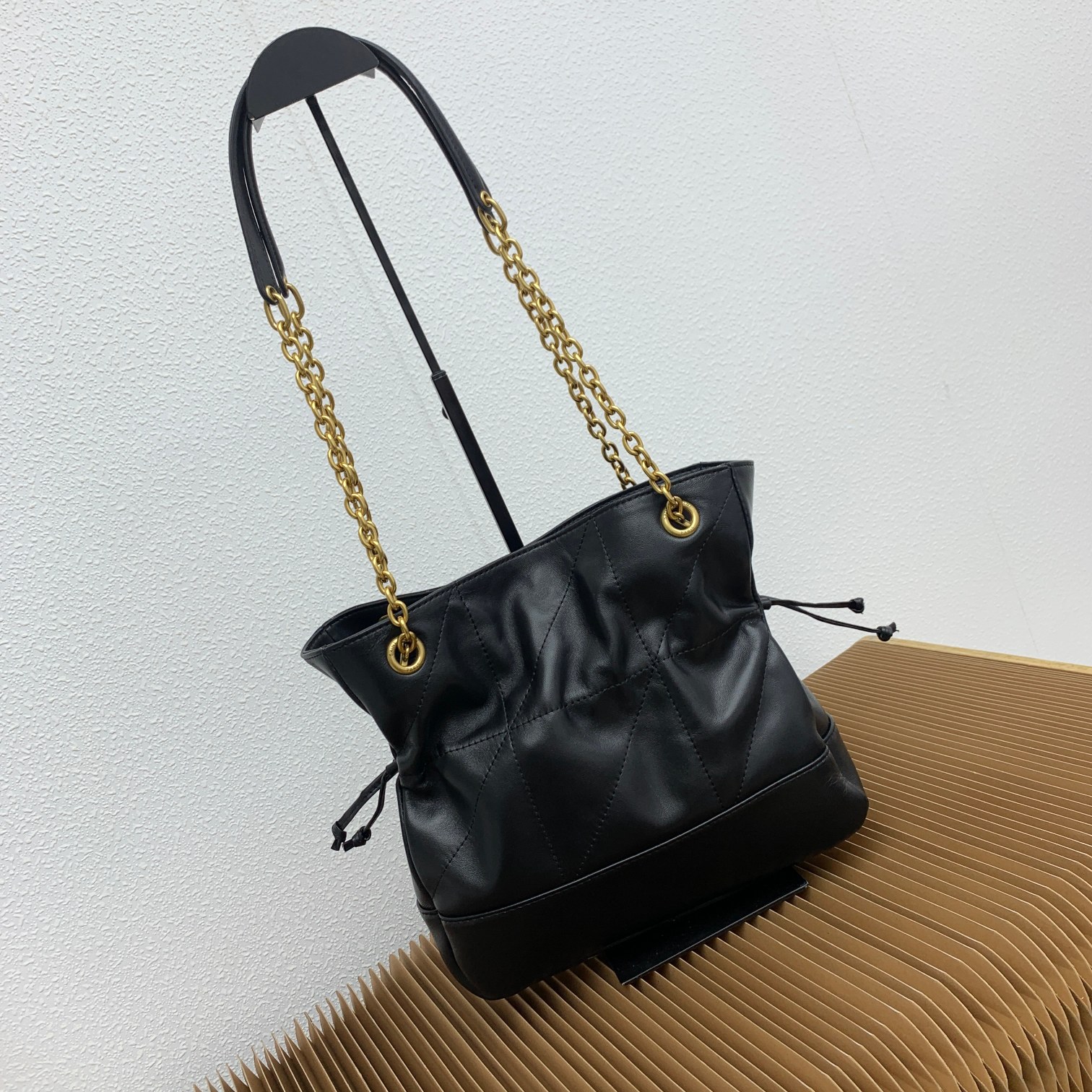 Lady Designer Jaime 4.3 Small Pochon Calfskin chain bag - Gorchic - $146.99