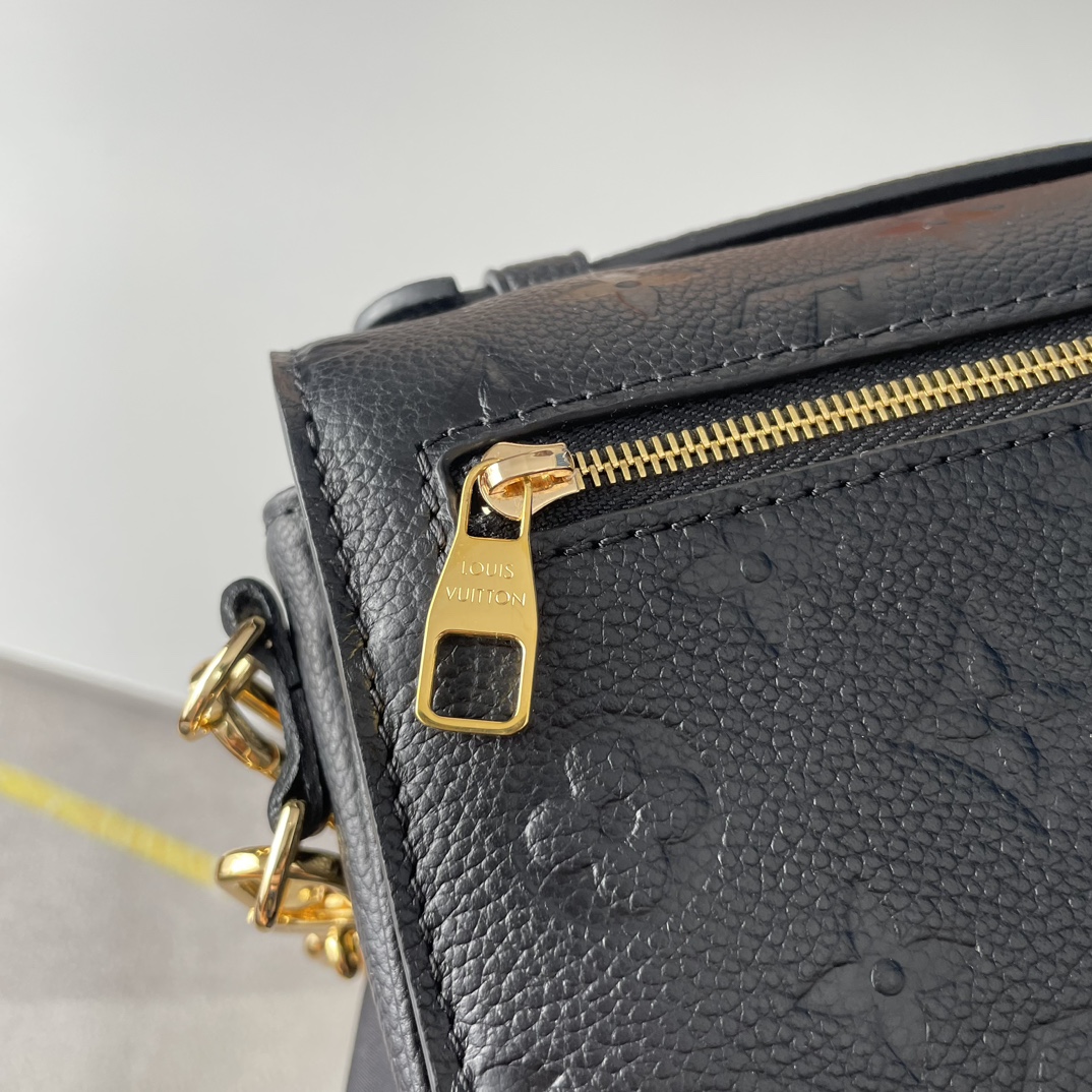 Designer Monogram Empreinte Monogram Leather Black Pochette Métis East West - Bag - Gorchic - $124.99