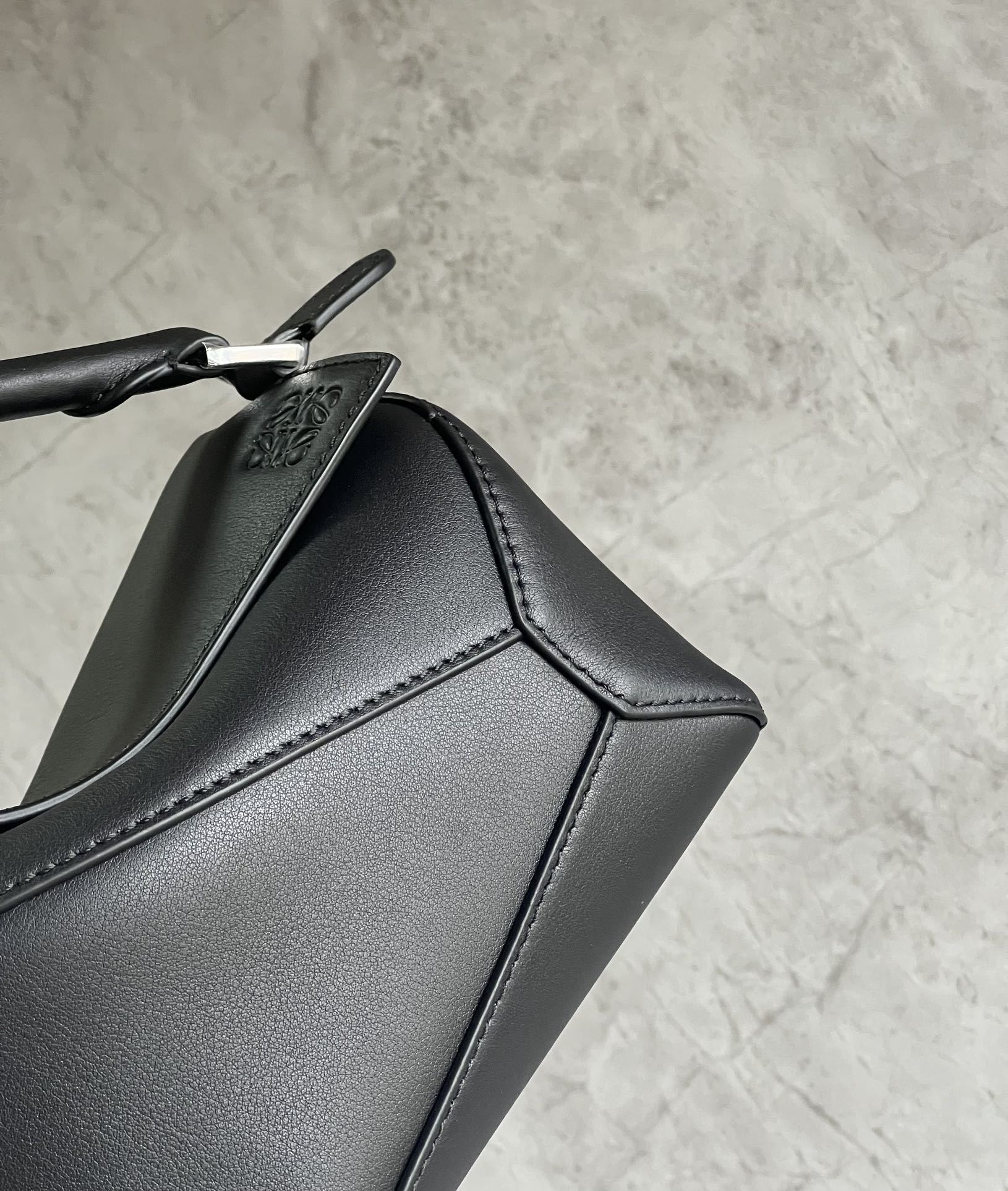 Puzzle iconic Small Puzzle Black - Bag - Gorchic - $109.99