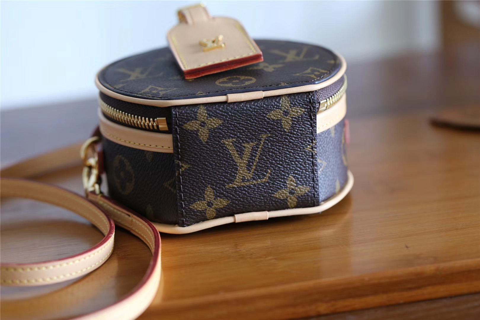 Designer Monogram REVERSE MINI BOITE CHAPEAU BAG - Gorchic - $122.99