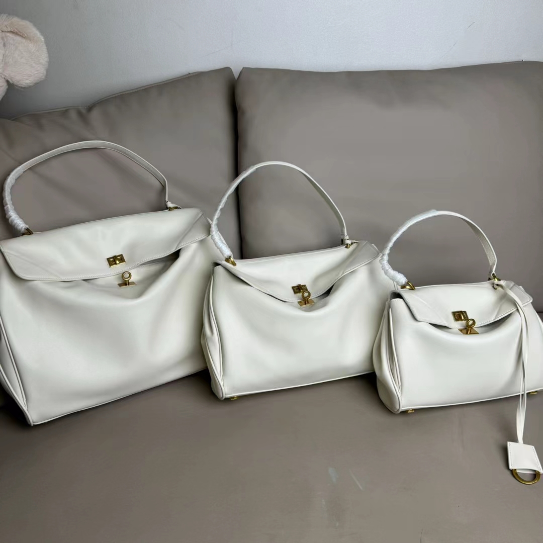 Hourglass iconic Rodeo leather shoulder bag in green and aged-golden hardware Multiple Size - Bag - Gorchic - $169.99