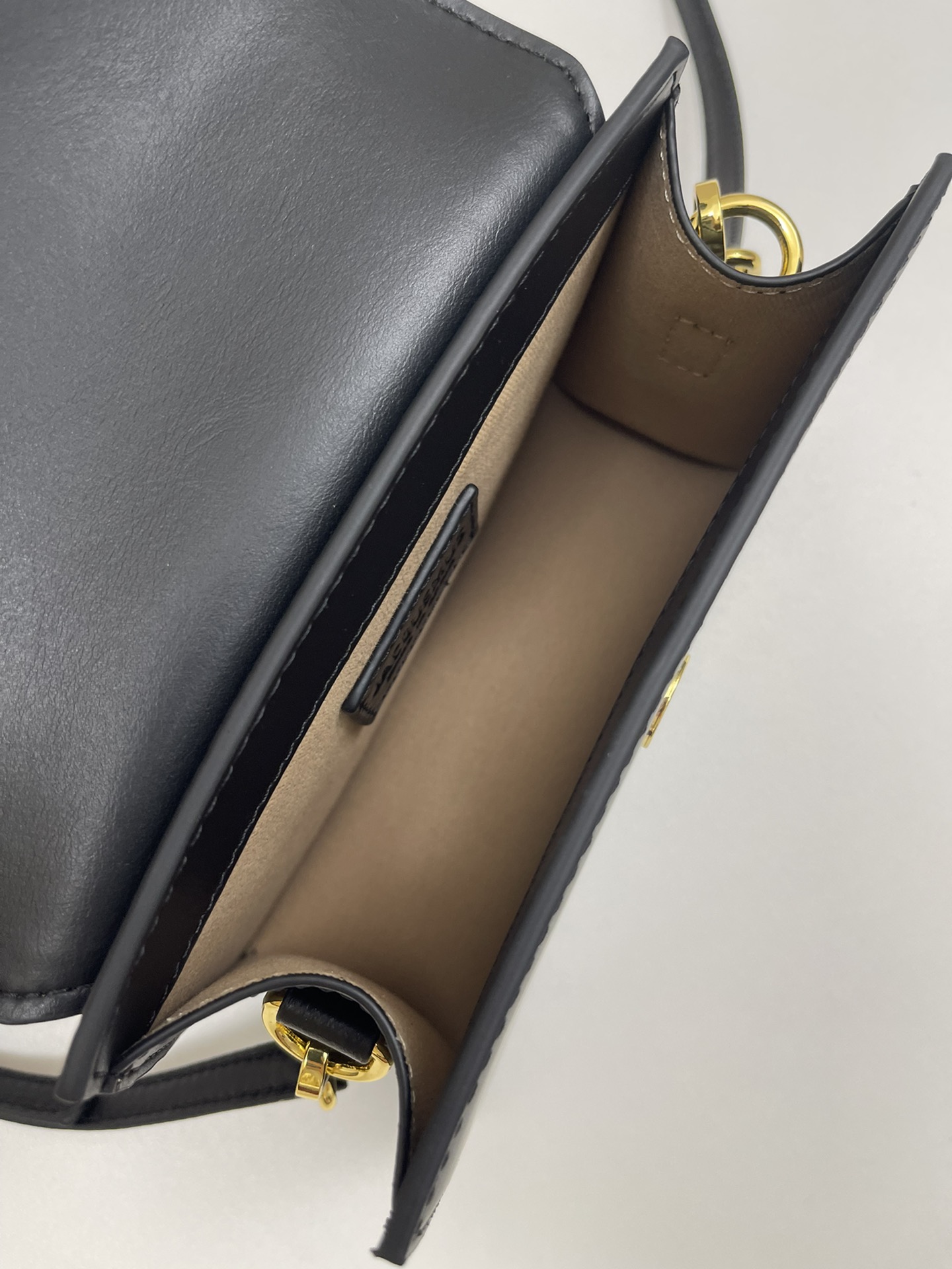 Jac Le Chiquito Noeud Tote Bag - Gorchic - $91.99