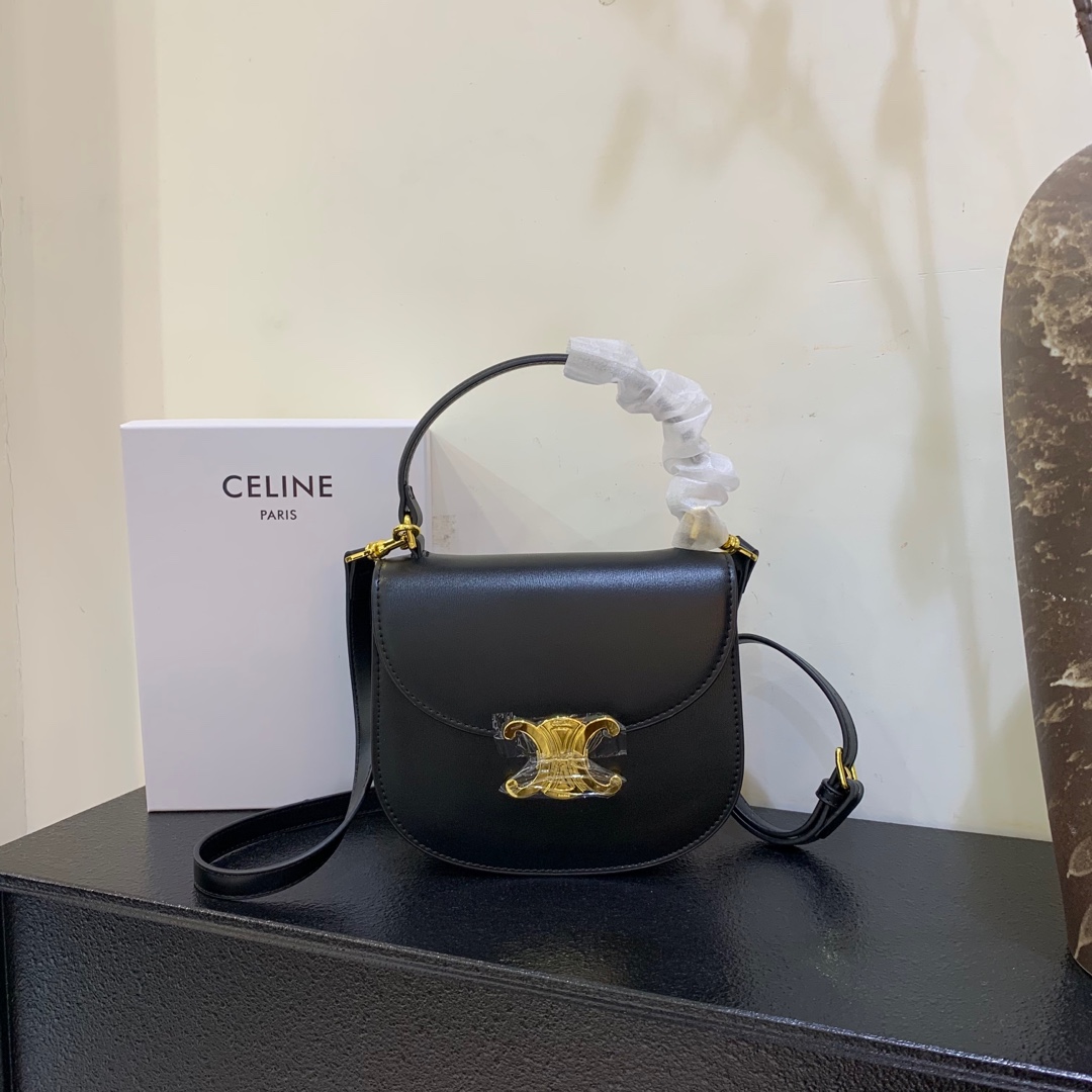 CL BESACE CLEA bag in shiny cowhide leather - Gorchic - $122.99