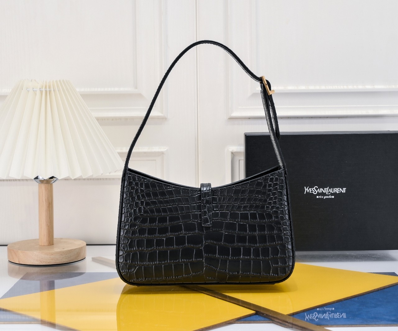 Lady Designer Fashion Le 5 à 7 Hobo Bag Leather-Snakeskin Pattern BLACK Bag - Gorchic - $121.99