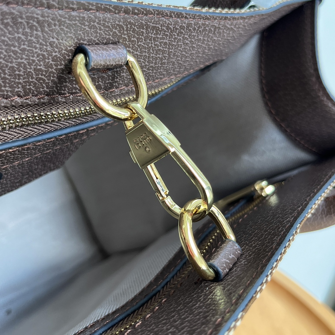 Double-G Retro Shopper - Big Old Flower Print Bag - Gorchic - $135.99