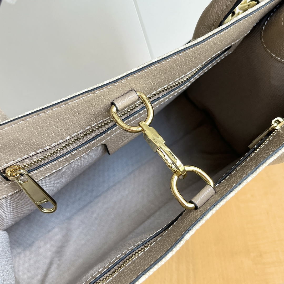 Double-G Retro Shopper - Aged White Bag - Gorchic - $135.99