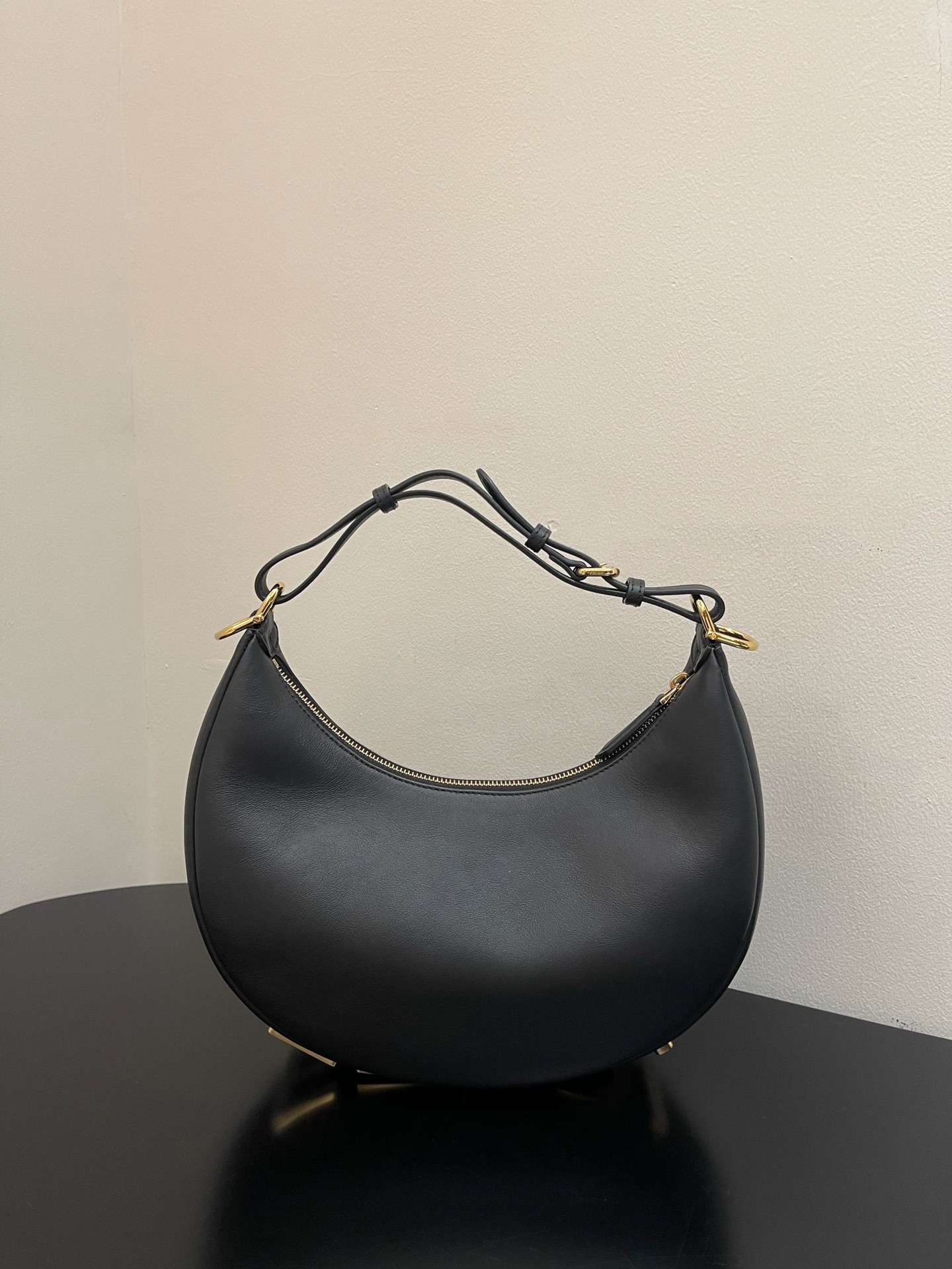 FD Graphie Small Black Leather Bag - Gorchic - $136.99