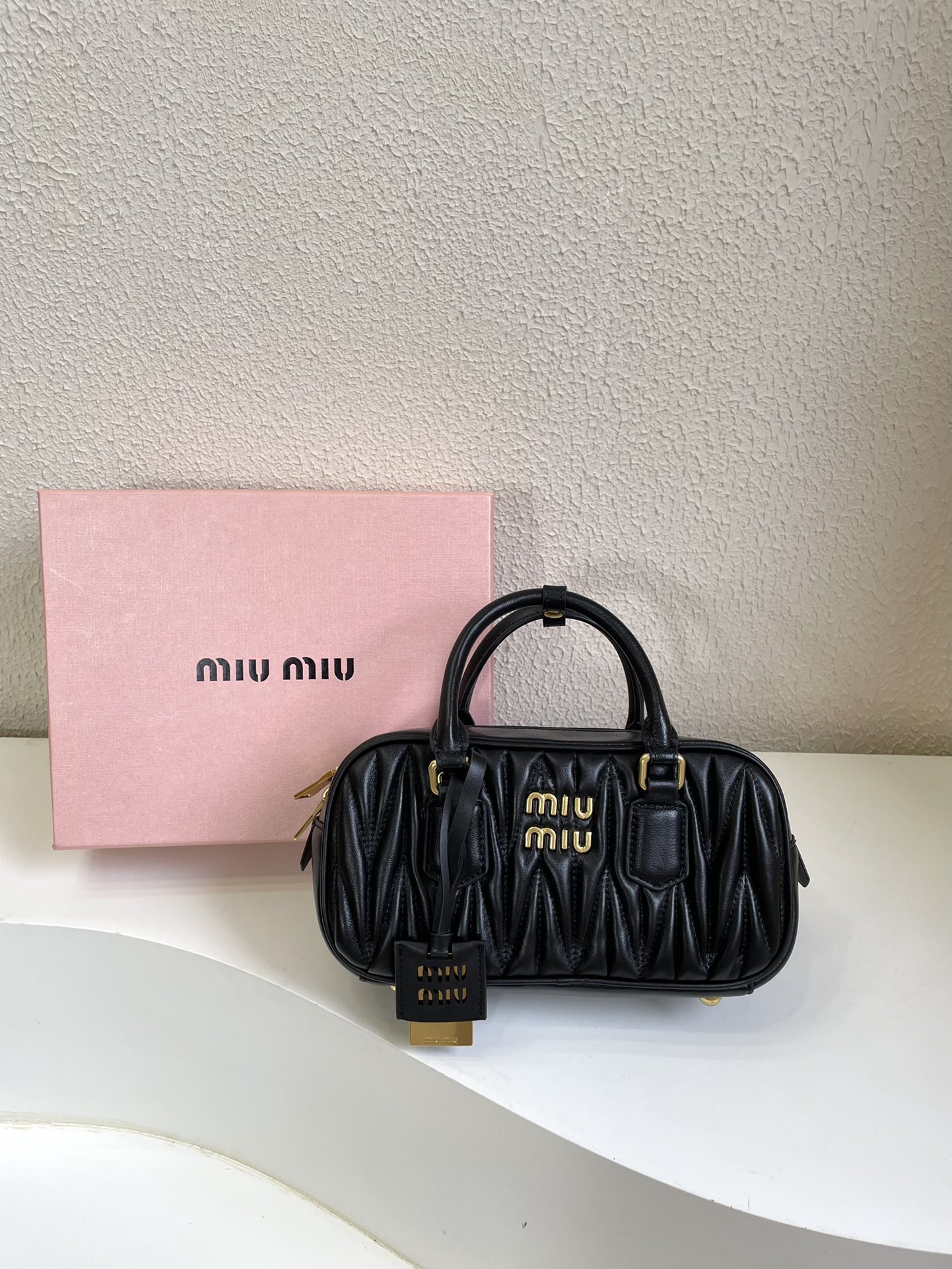 MU Arcadie matelassé nappa leather bag Black S-wide Size - Bag - Gorchic - $131.99