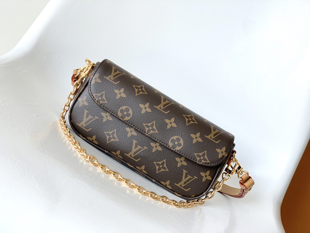 Designer Monogram Wallet on Chain Ivy Bag - Gorchic - $106.99