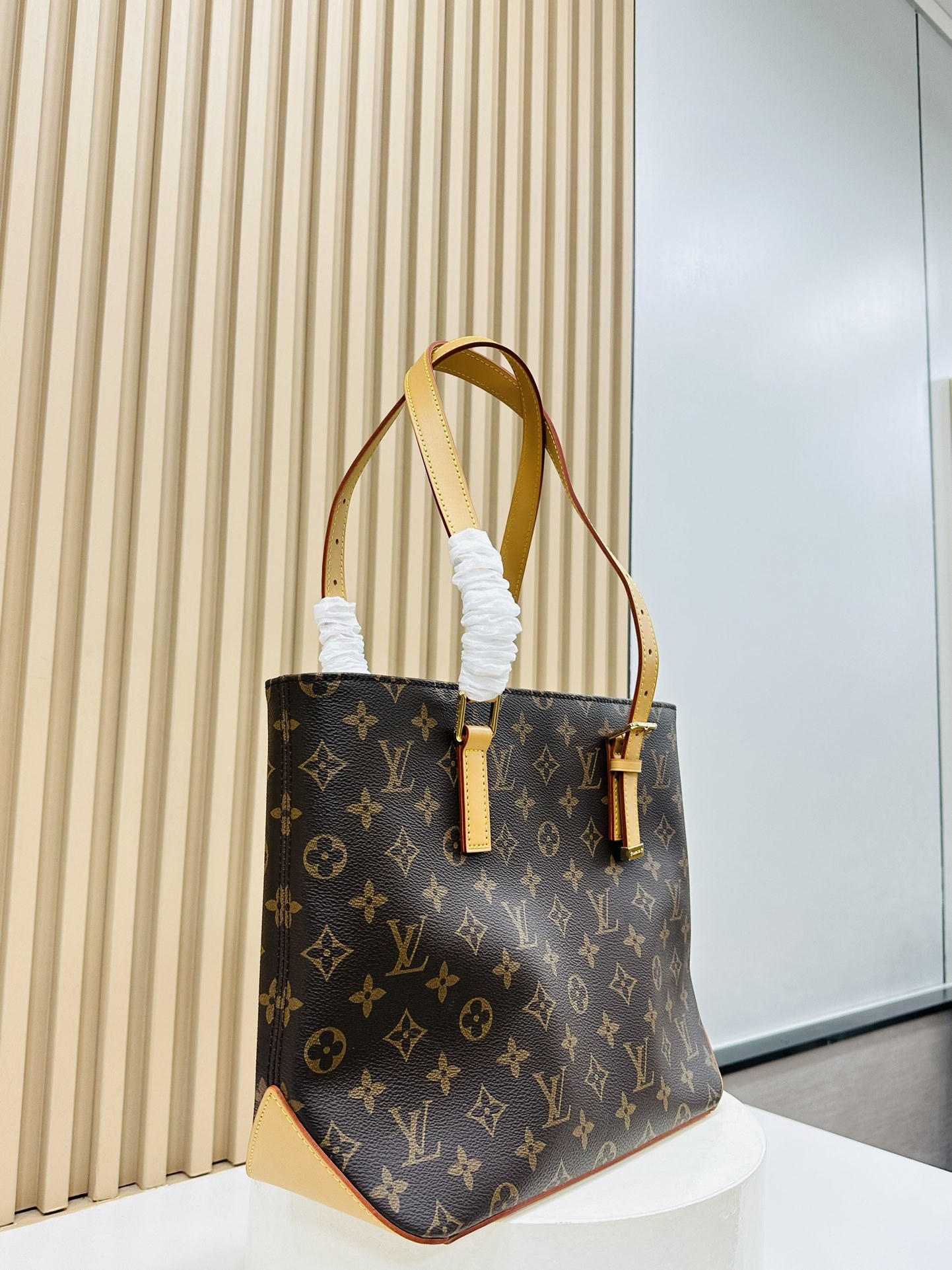 Designer Monogram Monogram Vavin GM - Bag - Gorchic - $135.99