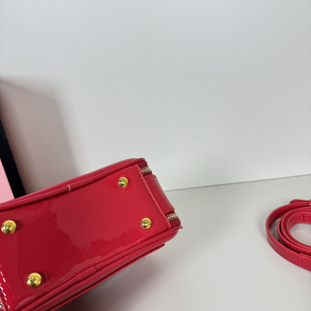 MU Leather Shoulder Bag - Gorchic - $109.99