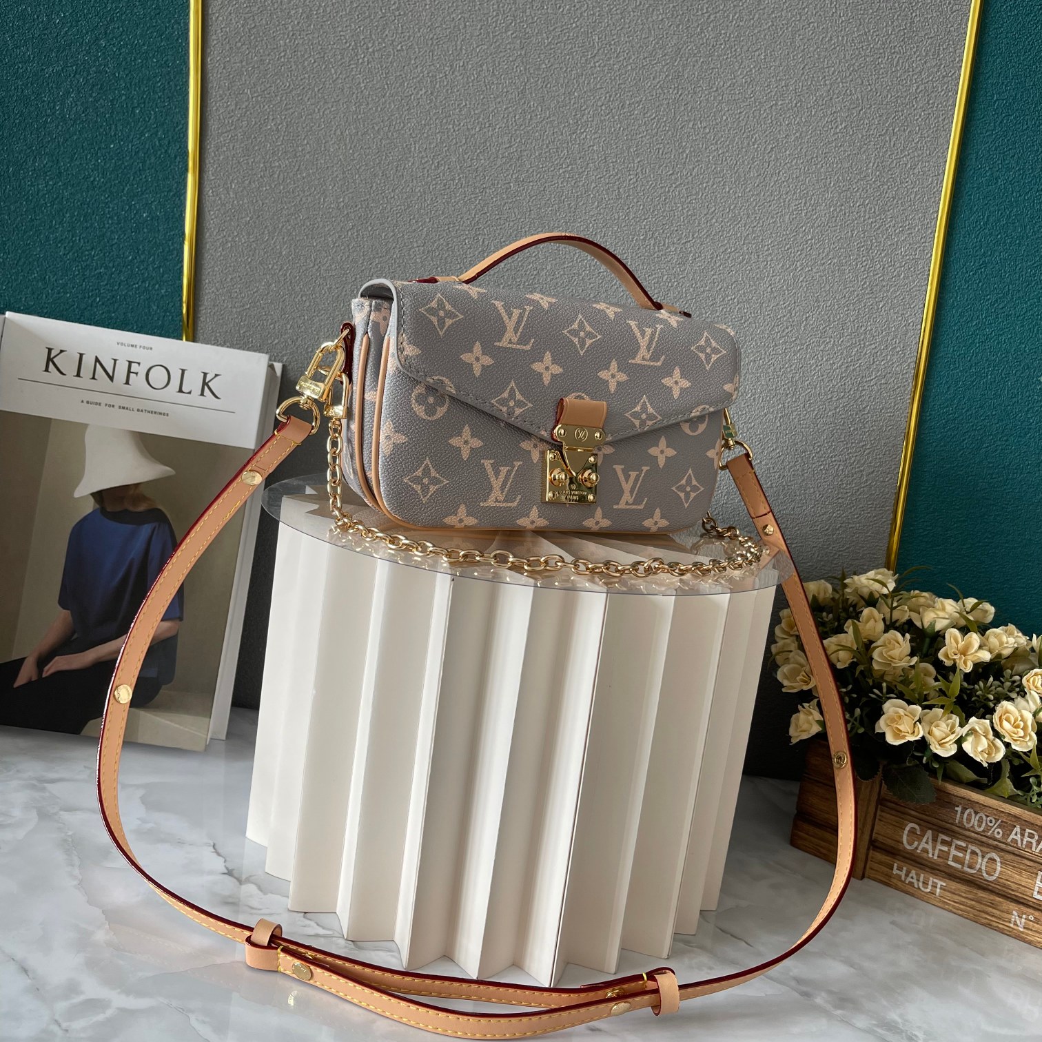 Designer Monogram Pochette Métis East West - Bag - Gorchic - $135.99