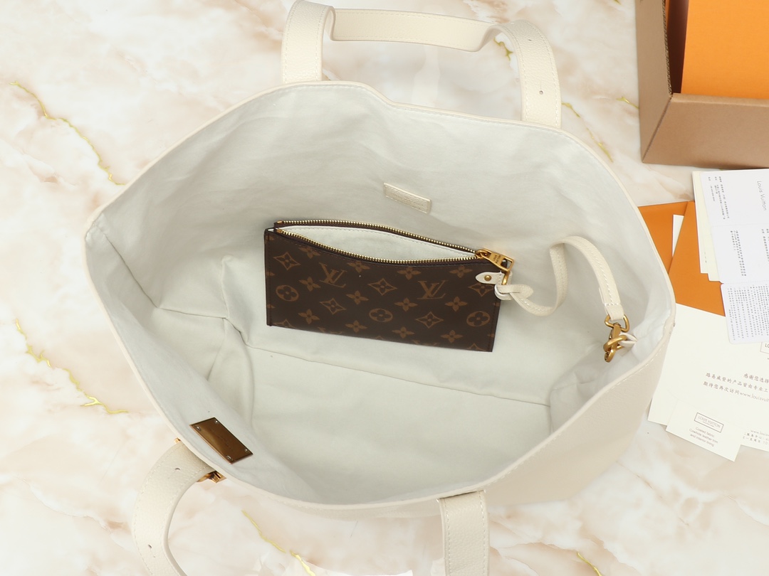 Designer Monogram Low Key Cabas MM White - Bag - Gorchic - $134.99