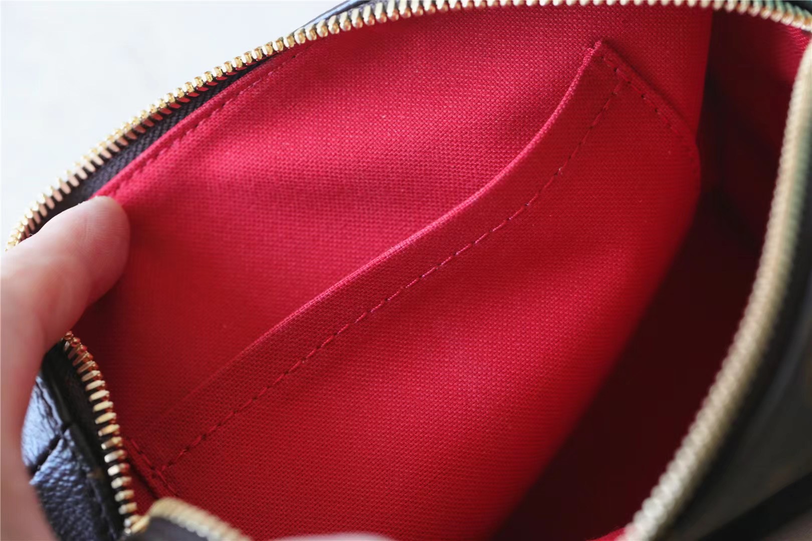 Designer Monogram Speedy Bandoulière 20 - Bag - Gorchic - $117.99