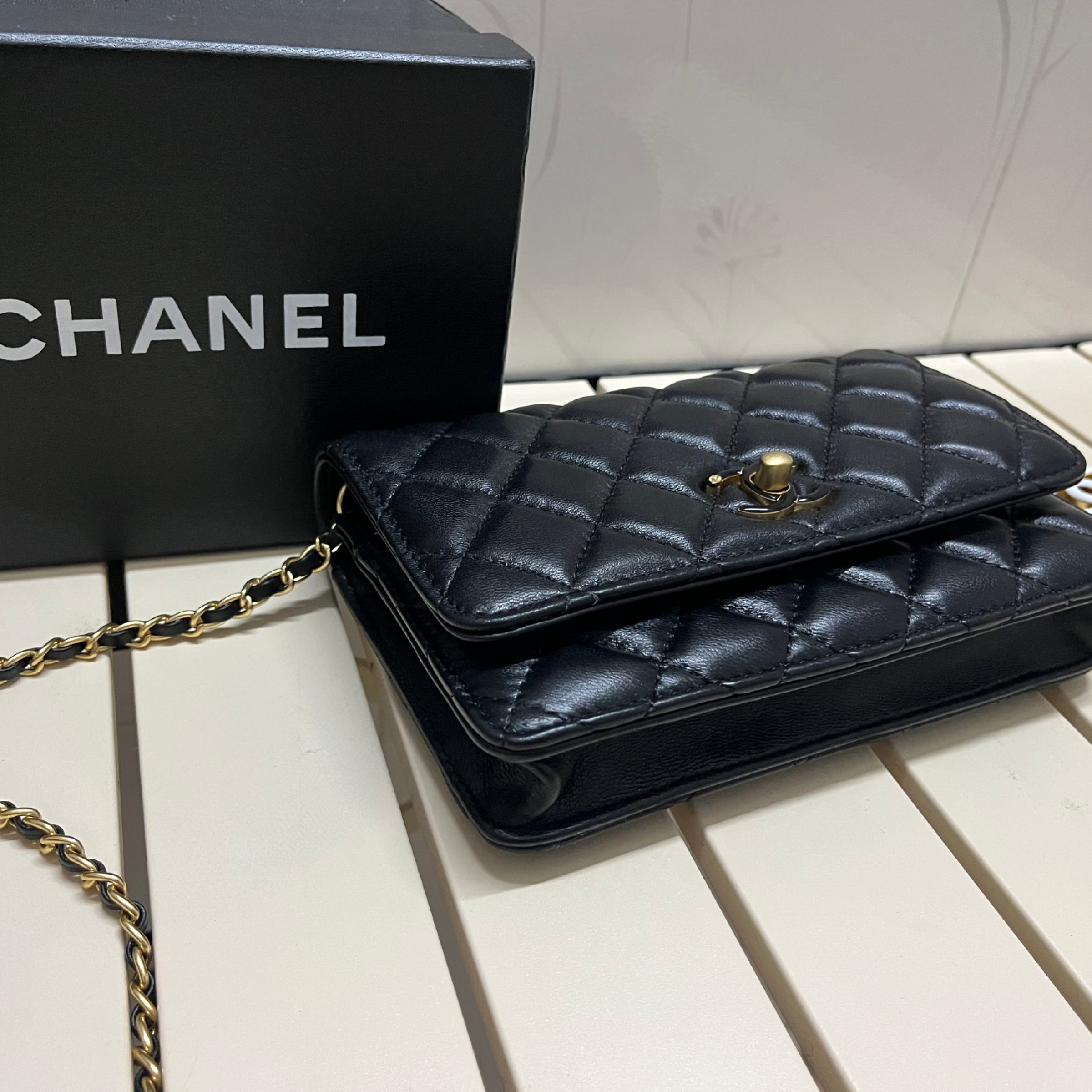 CC Inspired Pearl Crush Wallet On Chain-Black - Bag - Gorchic - $131.99