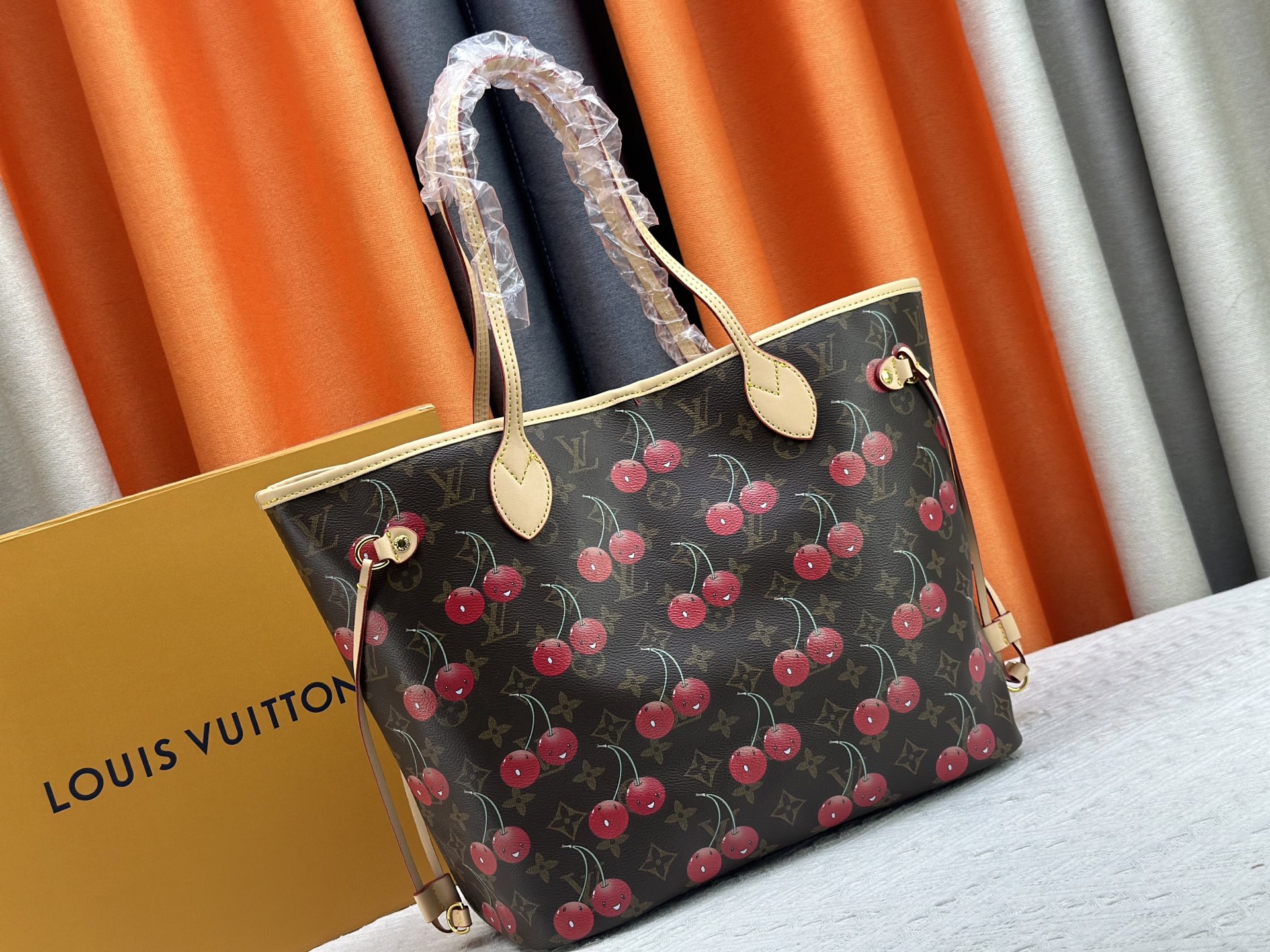Designer Monogram x Murakami  x TM Neverfull MM Bag - Gorchic - $122.99