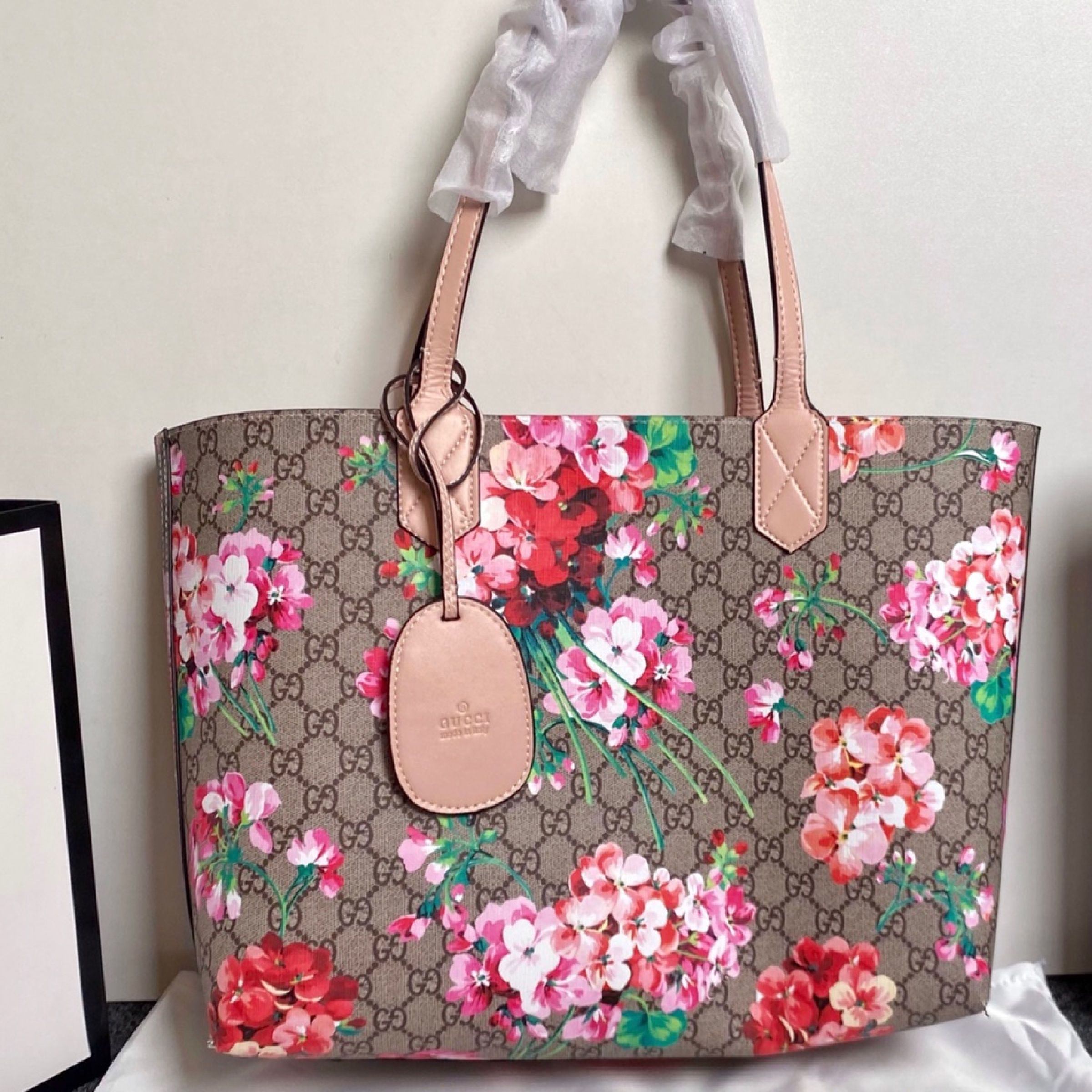 Double-G GG Monogram Blooms Medium Reversible Tote Beige Multicolor Pink - Bag - Gorchic - $143.99