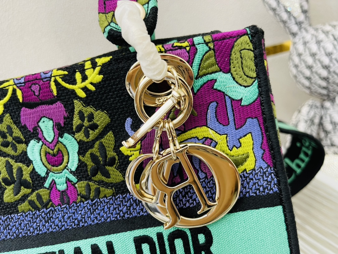 [TOP] D Inspired Medium Lady D Inspired Bag - Gorchic - $213.99