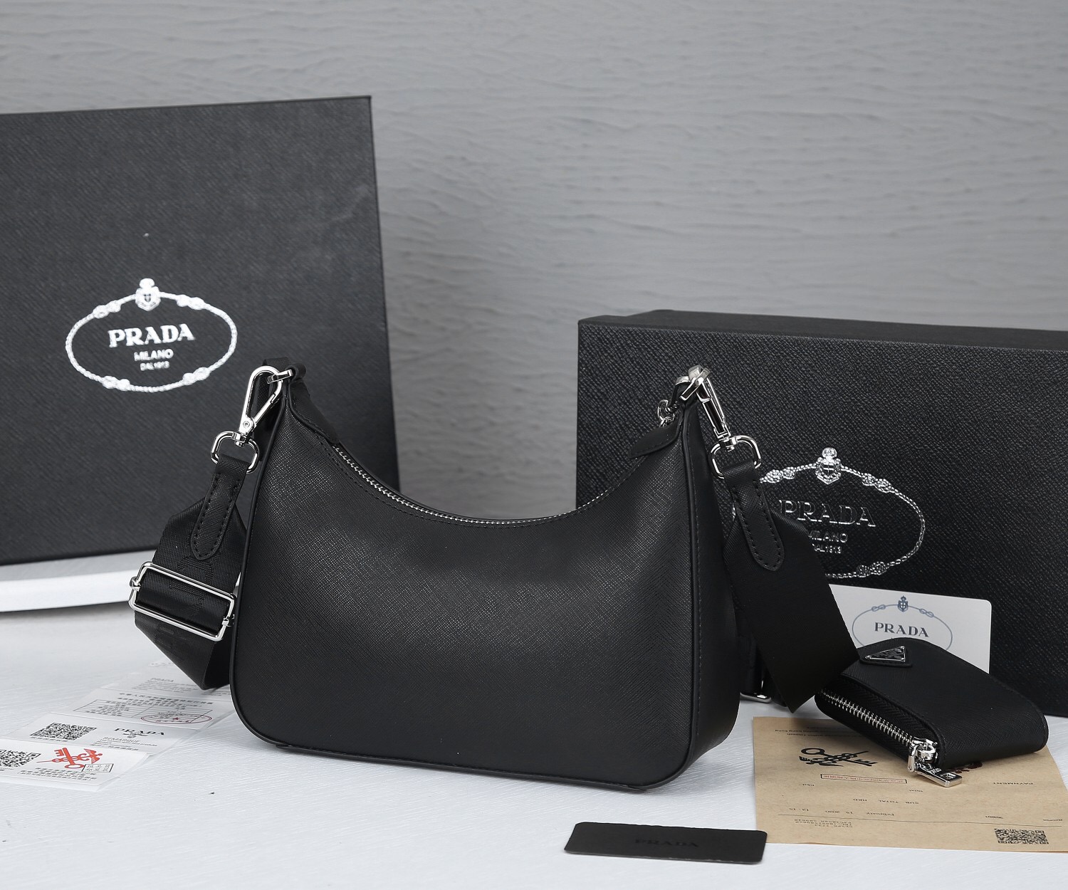 Saffiano texture Re-Edition 2005  Saffiano Leather bag - Gorchic - $103.99