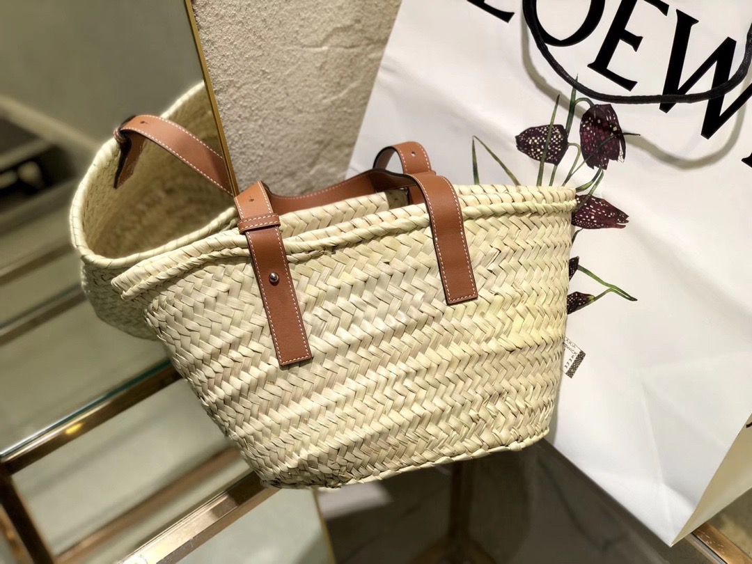 Puzzle iconic Basket bag in palm leaf and calfskin & Fish drawstring pouch - Bag - Gorchic - $171.99