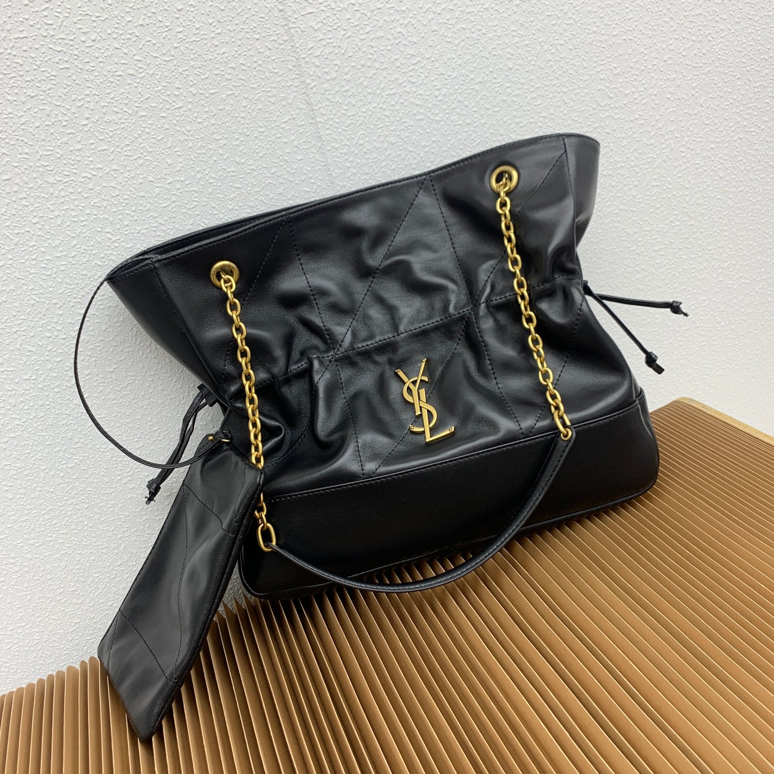 Lady Designer Jaime 4.3 Large Pochon Calfskin chain bag - Gorchic - $153.99