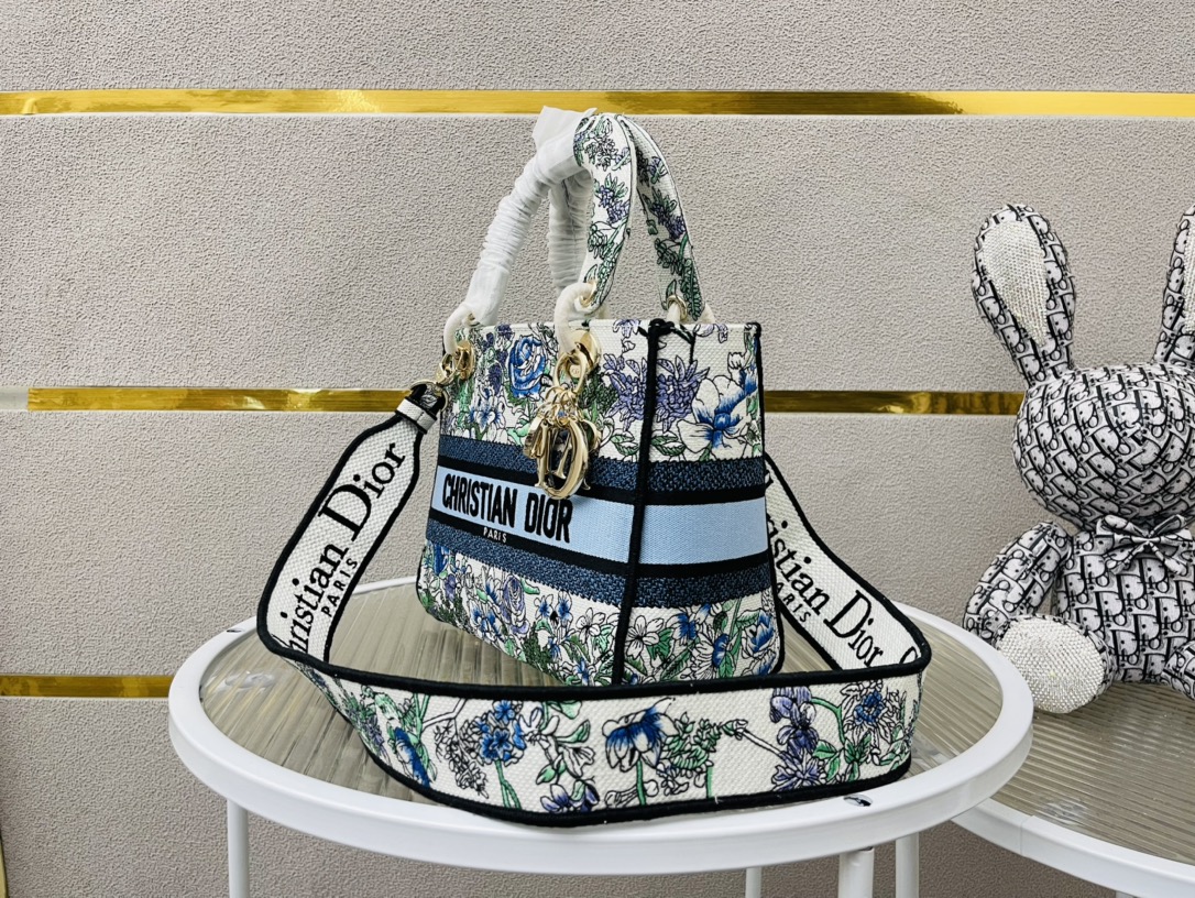 [TOP] D Inspired Medium Lady D Inspired Bag - Gorchic - $213.99