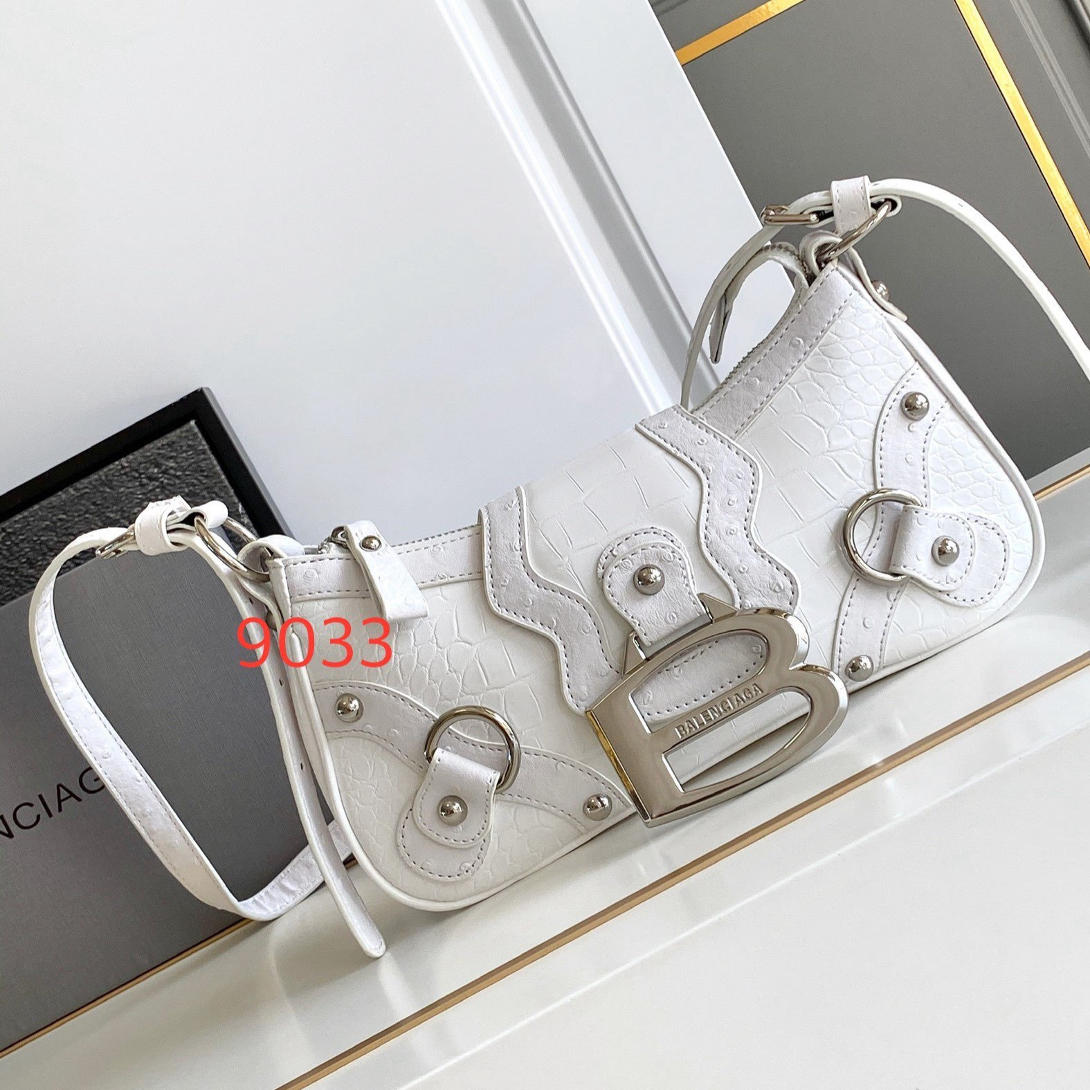 Hourglass iconic Essex small shoulder bag White Jacquard - Bag - Gorchic - $149.99