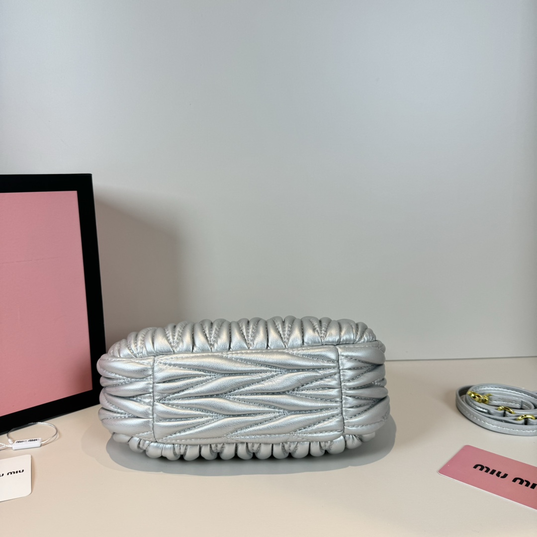 MU Wander matelassé nappa leather hobo bag handbag - Bag - Gorchic - $114.99