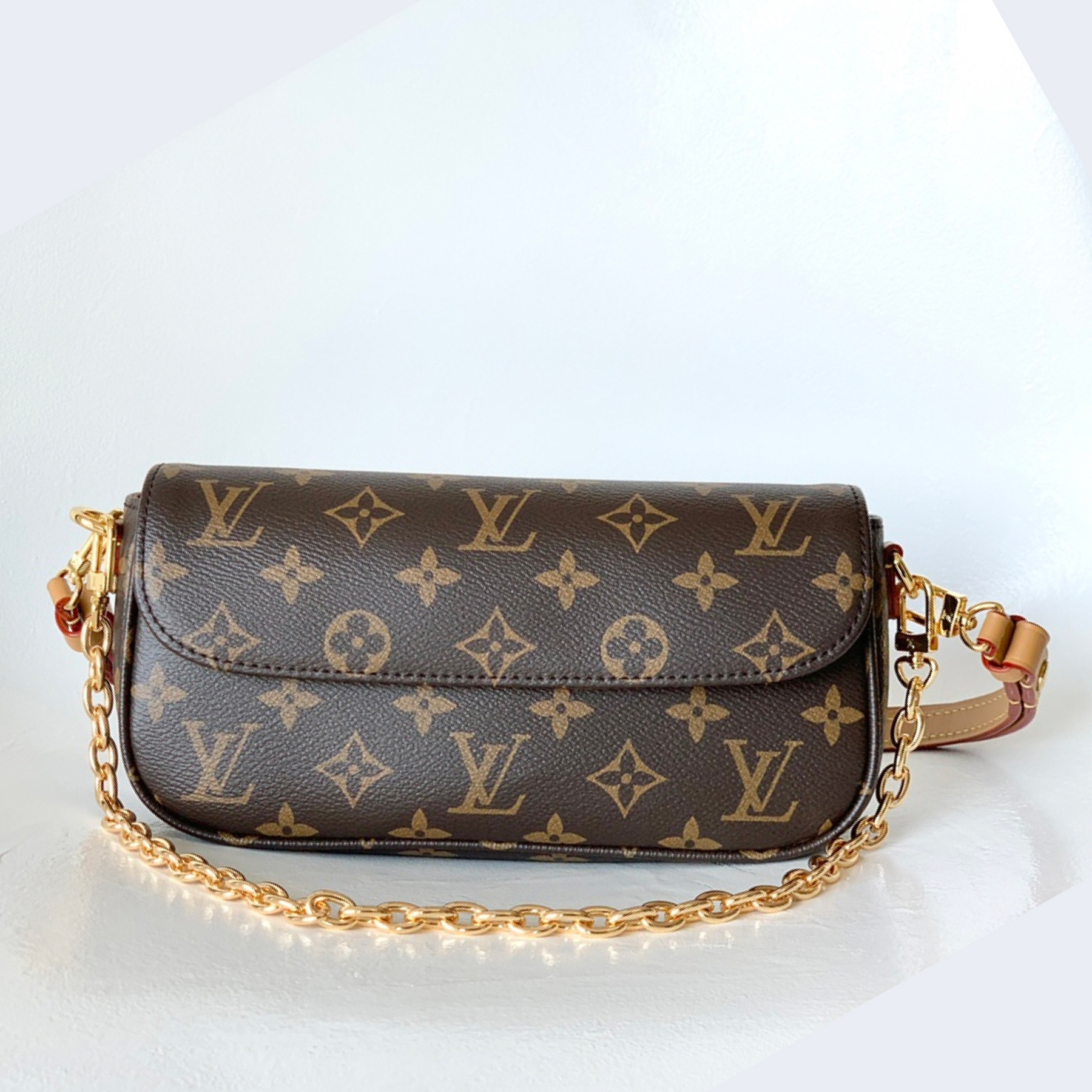 Designer Monogram Wallet on Chain Ivy Bag - Gorchic - $106.99