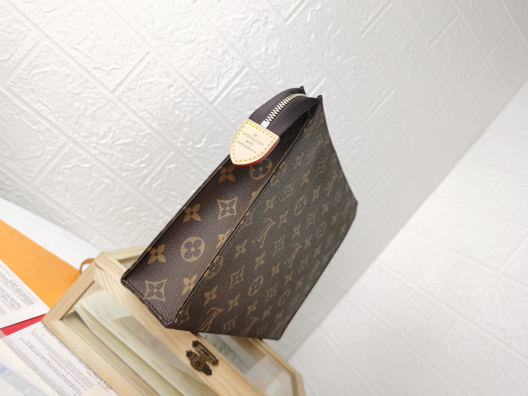 Designer Monogram Monogram Poche Toilette NM - Gorchic - $83.99