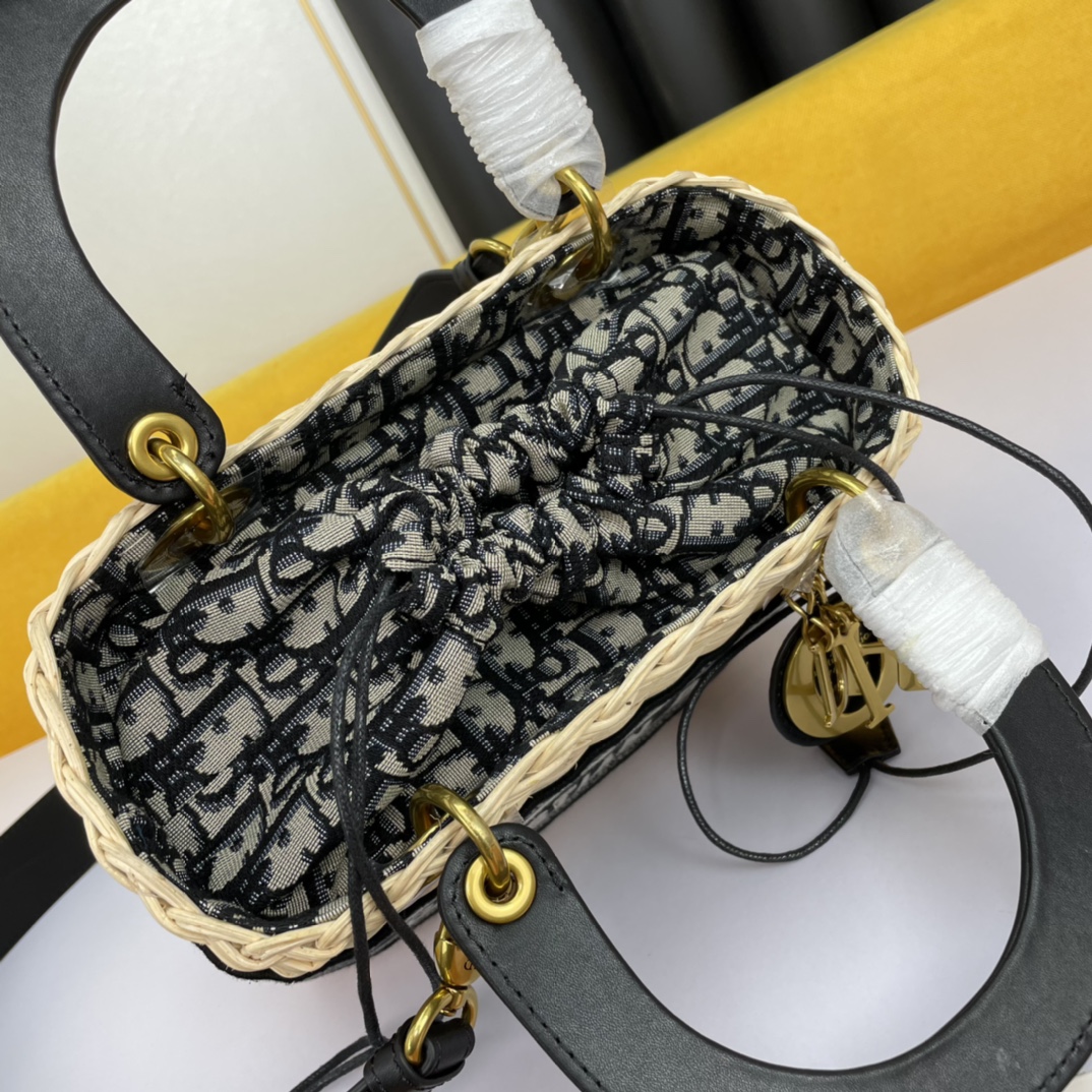 D Inspired The LADY D-LITE Bag - Gorchic - $196.99