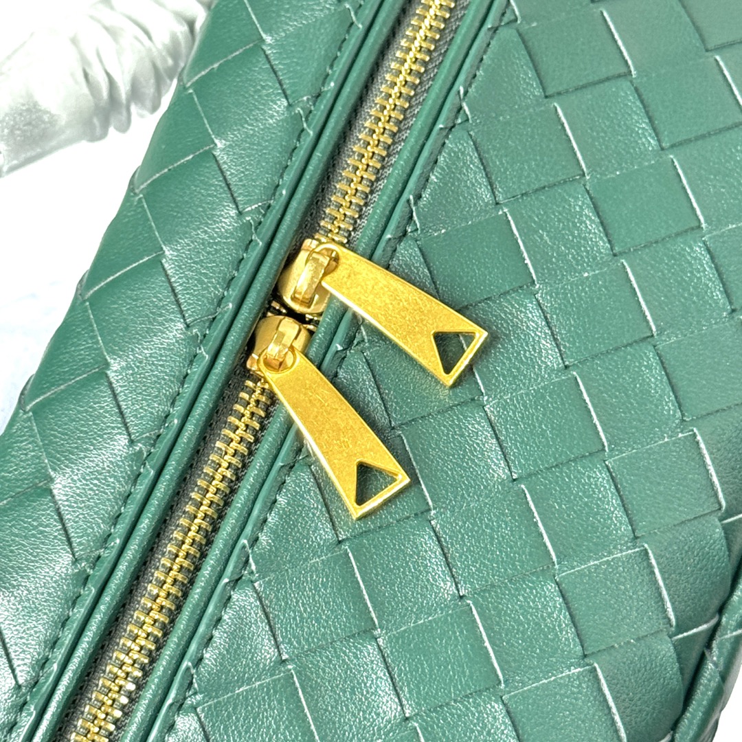 BV Bang Bang Vanity Case Green - Bag - Gorchic - $144.99