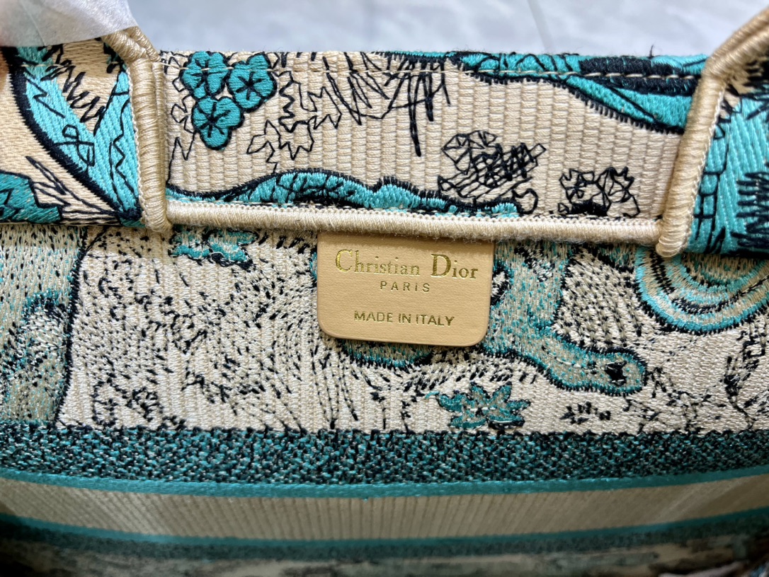 D Inspired Book Tote - Medium - Bag - Gorchic - $164.99