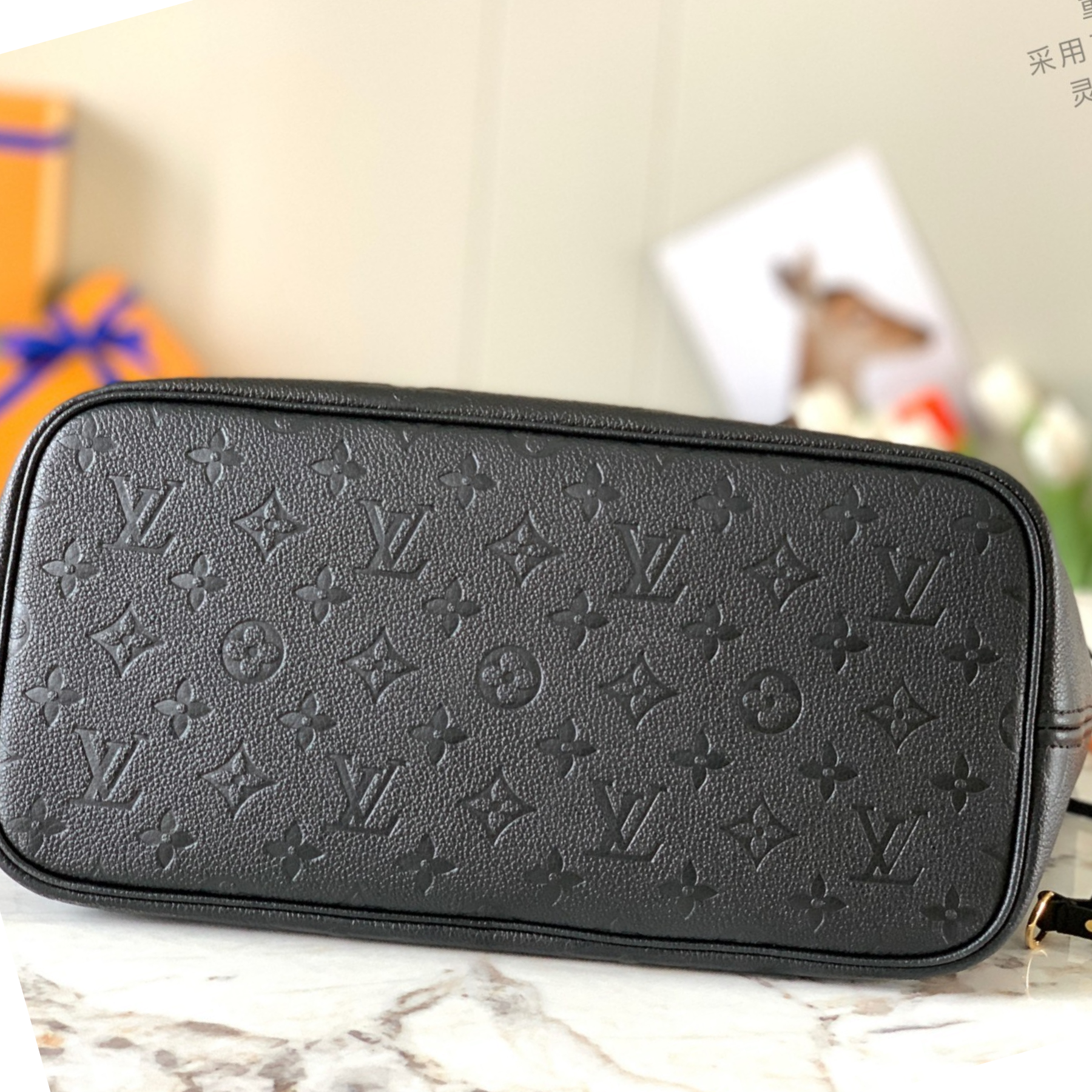 Designer Monogram Neverfull Black Embossed Medium Handbag - Gorchic - $118.99