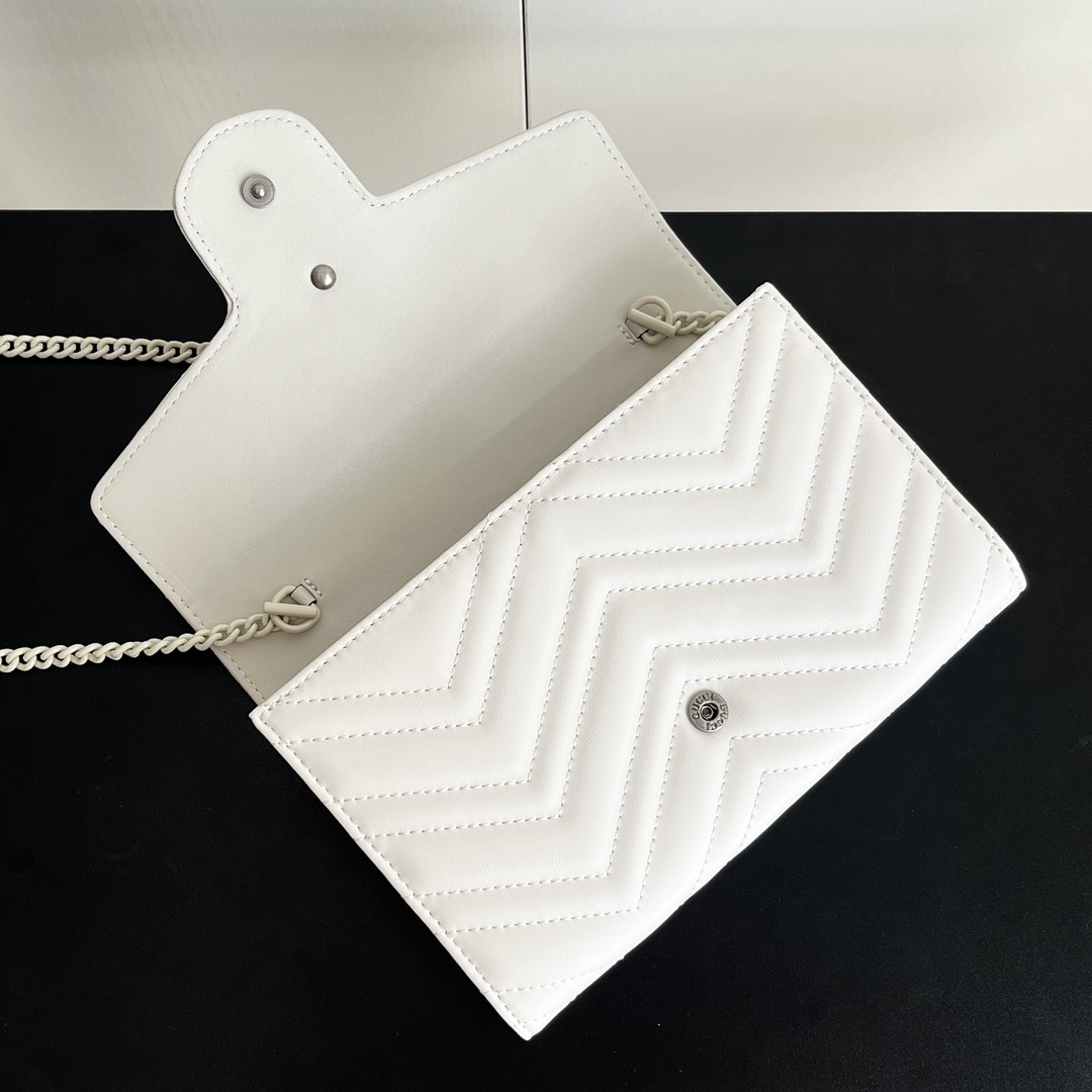 Double-G Marmont Chain Wallet - White Wallet - Gorchic - $123.99